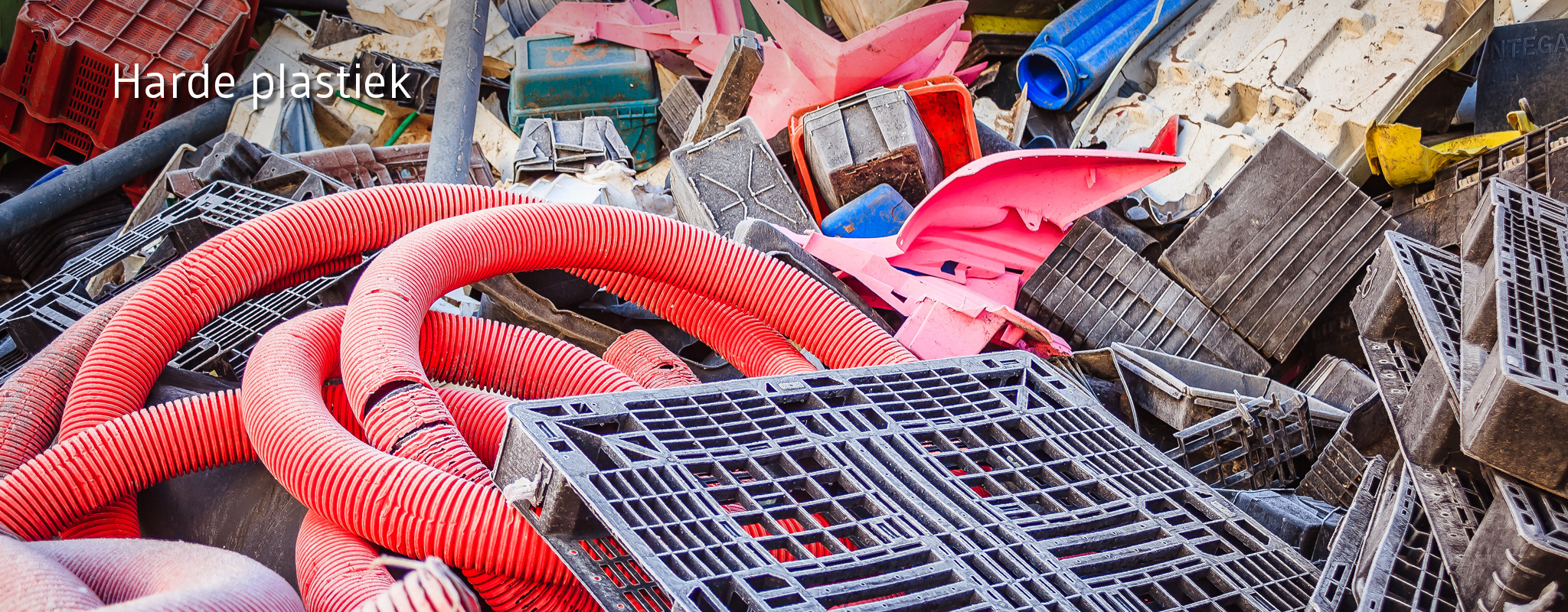 Plastiek buizen, bakken en flessen