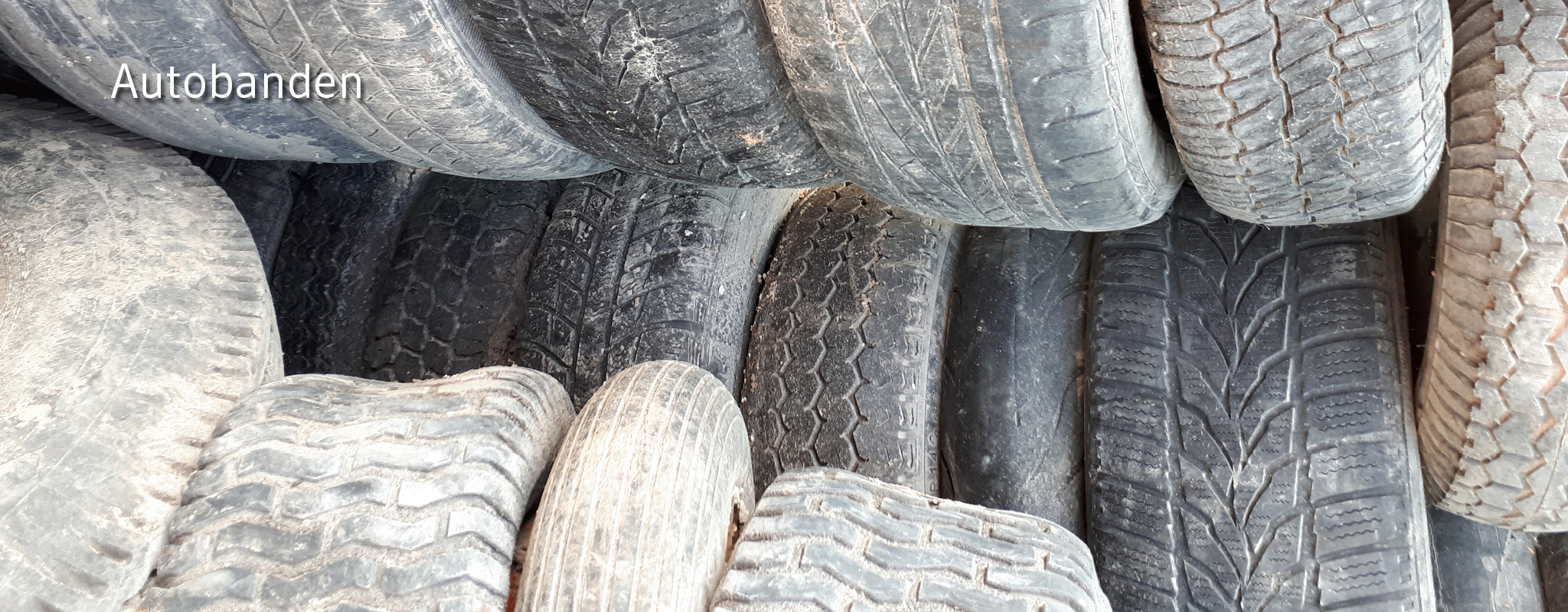 Oude autobanden klaar voor recyclage